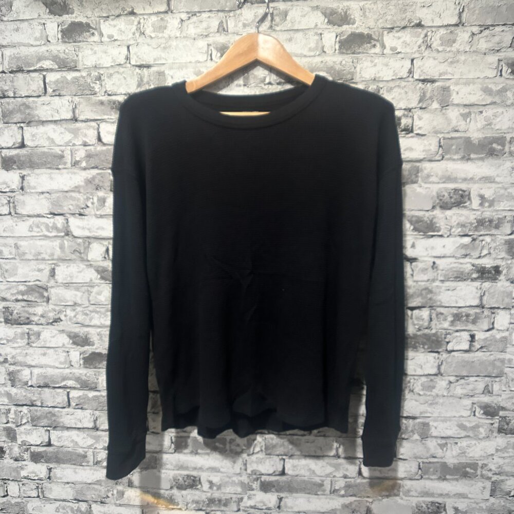 EUC Faherty Crew Neck Sweater Size M